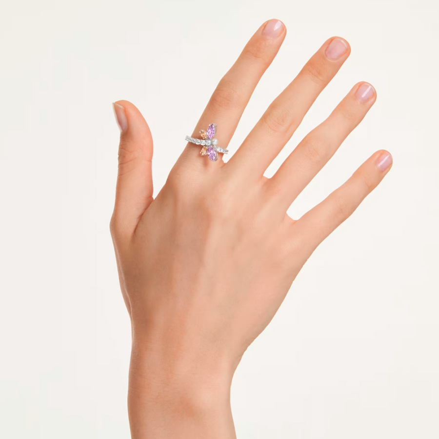 ariana-grande-x-swarovski-motif-ring ariana-grande-x-swarovski-motif-ring