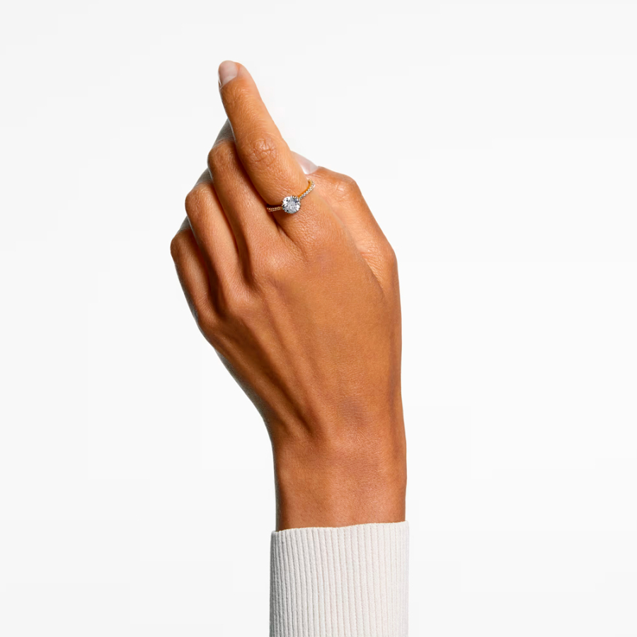 round-stilla-cocktail-ring