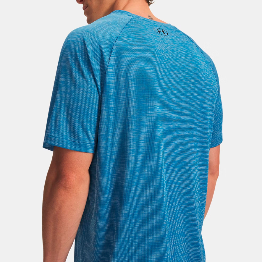 tech-textured-t-shirt tech-textured-t-shirt