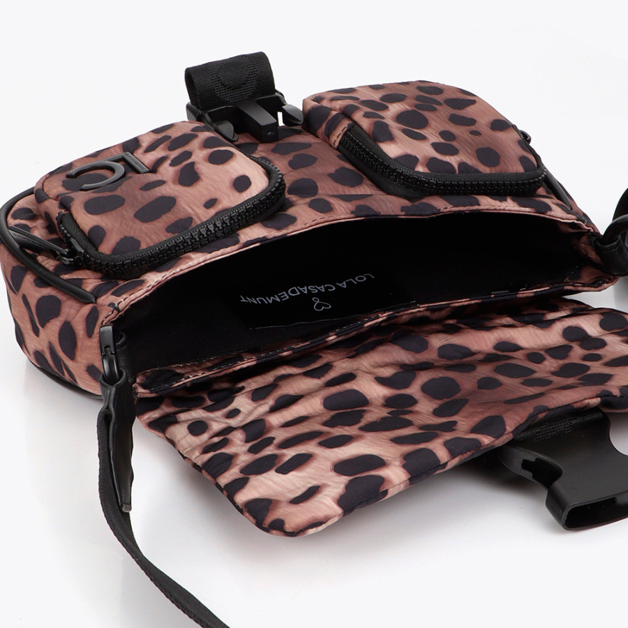 animal-print-shoulder-bag animal-print-shoulder-bag