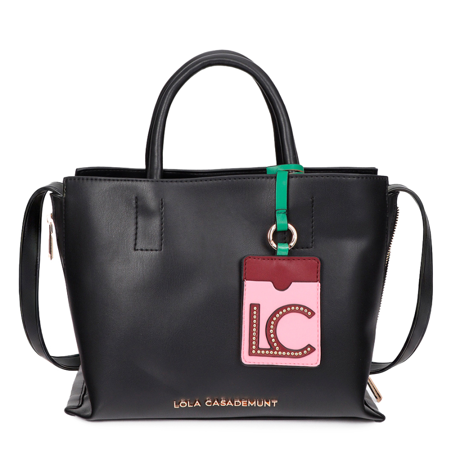 sac-cabas-avec-pendentif-contrastant sac-cabas-avec-pendentif-contrastant