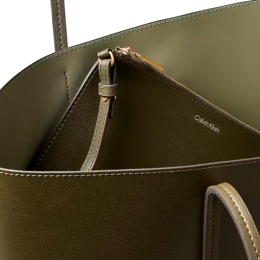 sac-fourre-tout-avec-poche-logo-metallisee