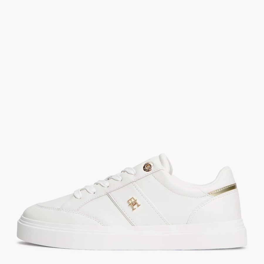 zapatillas-deportivas-de-pie