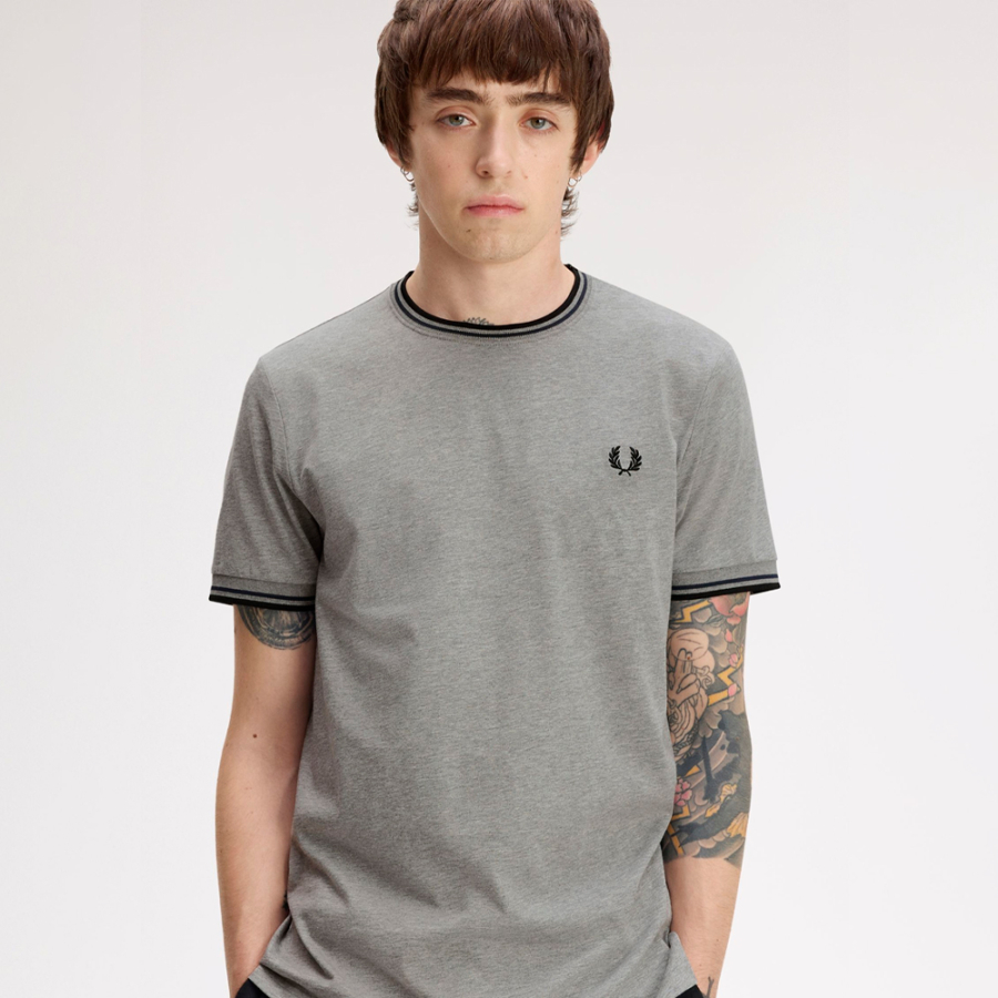 twin-tipped-t-shirt twin-tipped-t-shirt