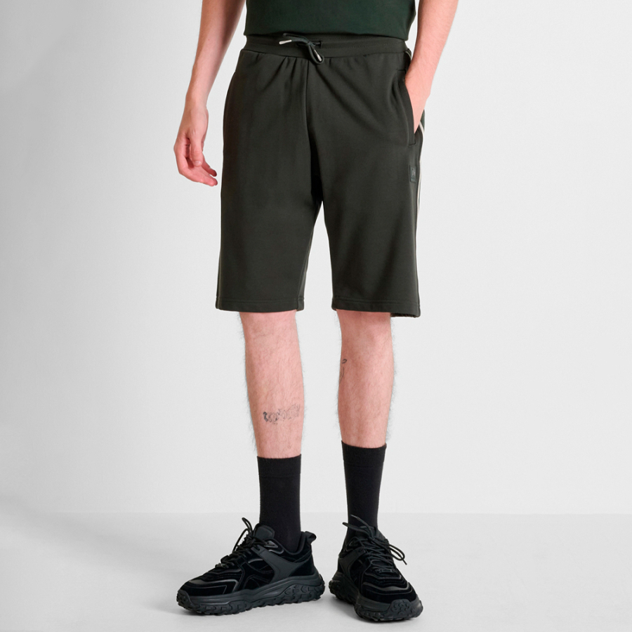 short-regular-fit-con-patch short-regular-fit-con-patch