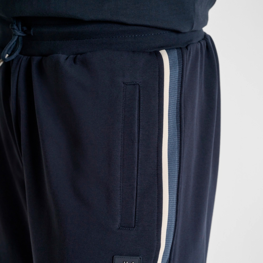 short-regular-fit-con-patch short-regular-fit-con-patch
