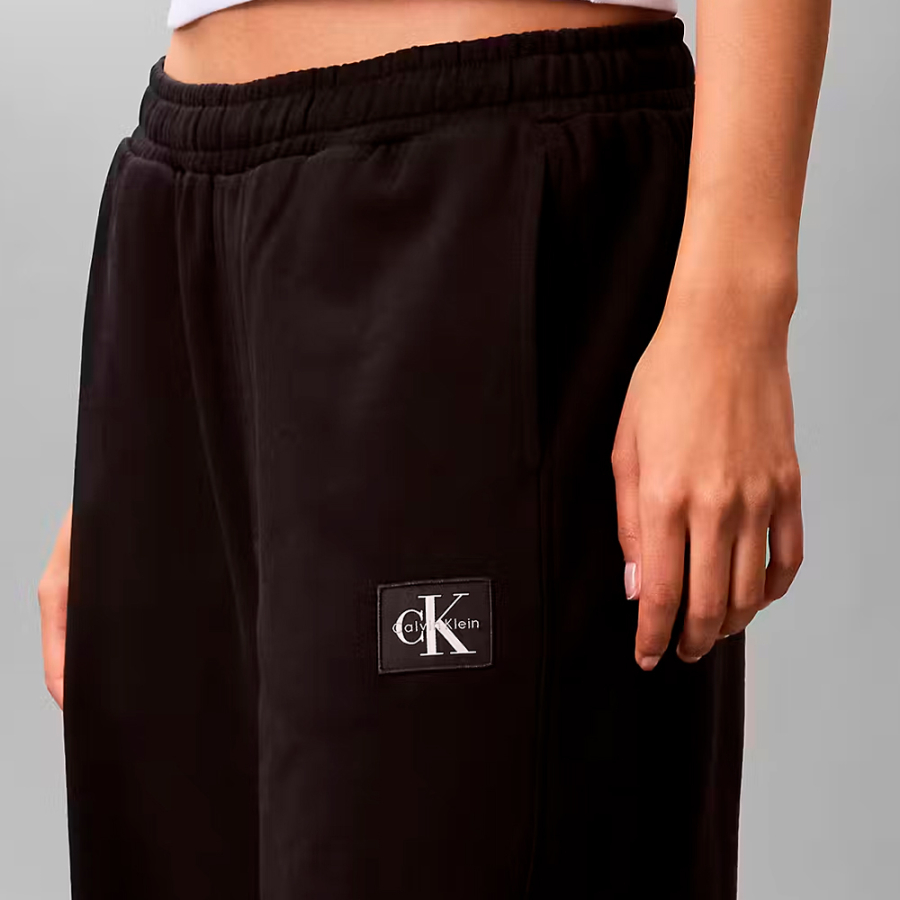 loose-fitting-cotton-terry-joggers