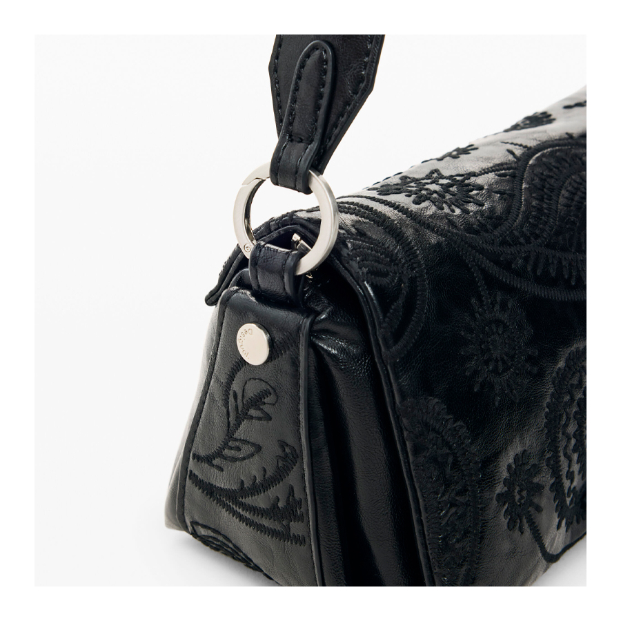 kleine-gepolsterte-tasche kleine-gepolsterte-tasche