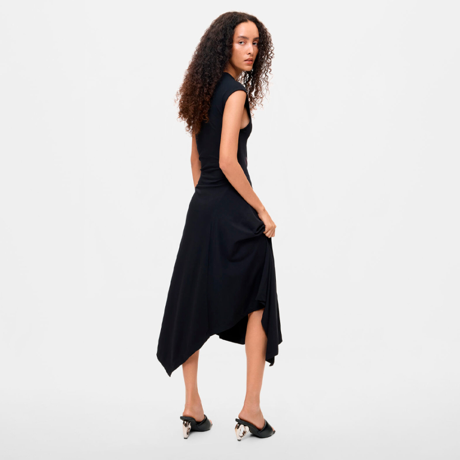 asymmetrisches-kleid-mit-blumenmuster