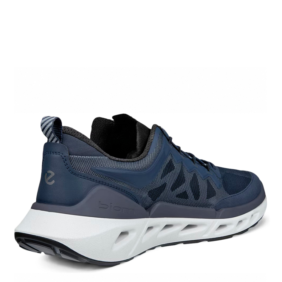 breathru-shoe