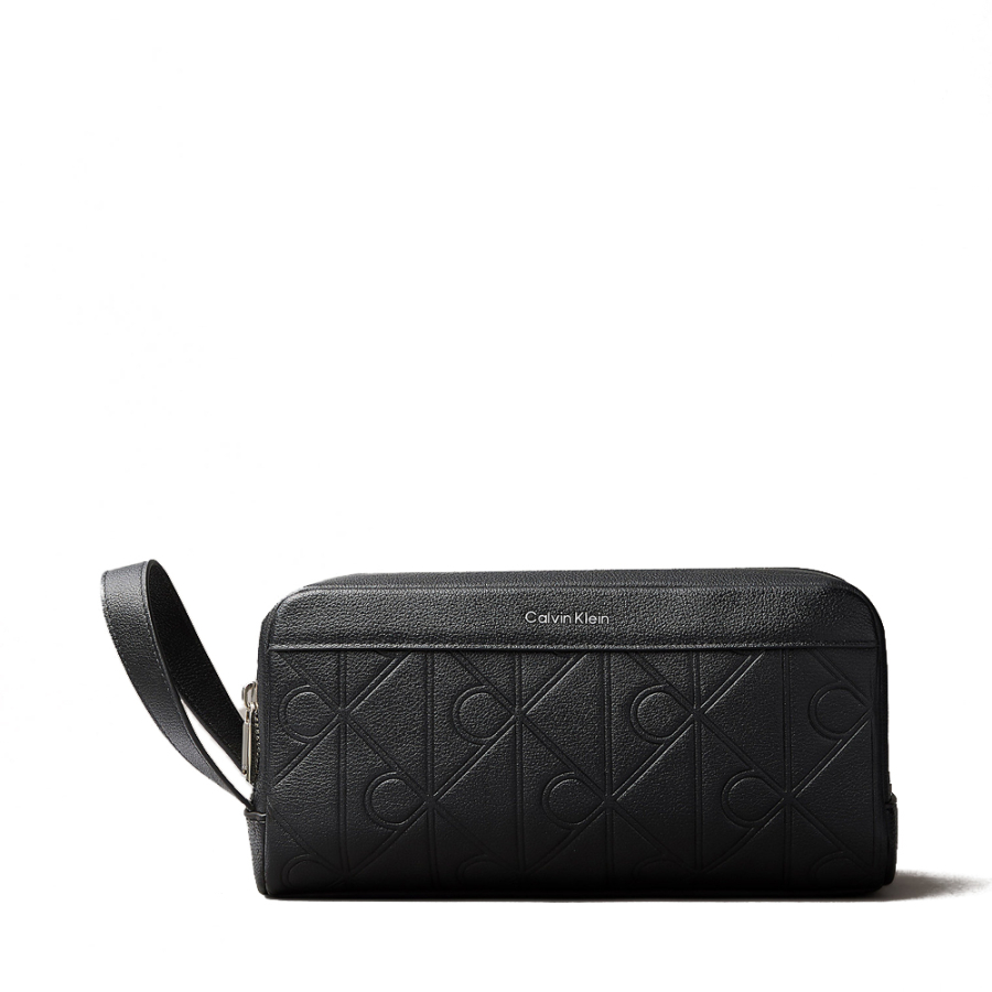 toiletry-bag-with-engraved-iconic-logo