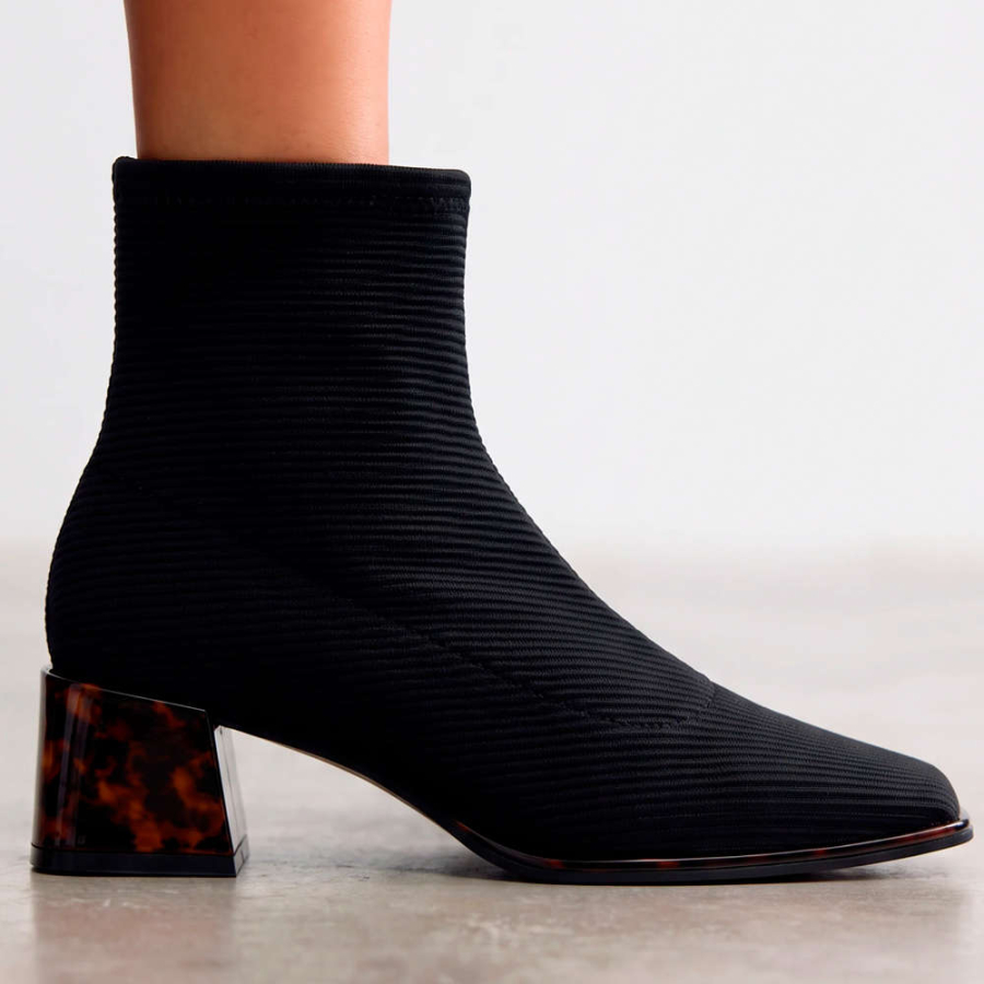 elastic-boots elastic-boots