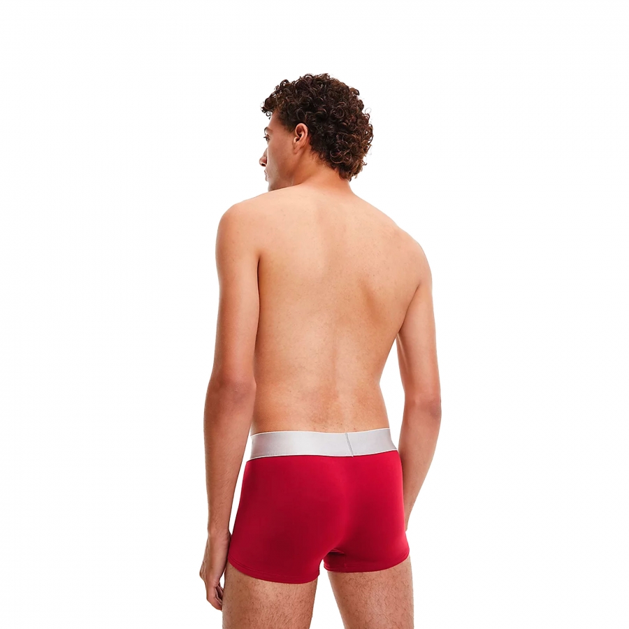 ck-intimo-baule-a-vita-bassa-3-pezzi-nero-tuffet-tappeto-rosso ck-intimo-baule-a-vita-bassa-3-pezzi-nero-tuffet-tappeto-rosso